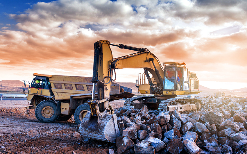 TRAVAIL LE SOIR SUR LE CHANTIER